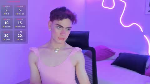 Sam Clark online show from November 22, 2025, 4:44 am