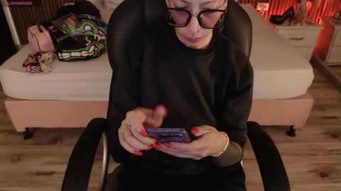 SAM MANSON online show from June 6, 2026, 6:01 pm