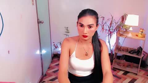 Snapshot of sam_mitinair chatting on December 5, 2024, 12:22 pm sam online show from December 5, 2024, 12:22 pm