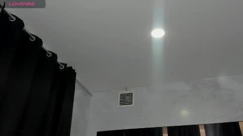 sam_naughty18 online show from April 9, 2026, 2:22 am