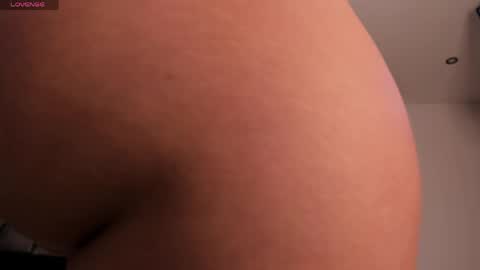 samaay_ online show from April 12, 2026, 1:54 am