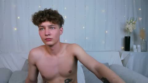 Snapshot of samanie_ chatting on September 17, 2025, 2:08 pm Sam online show from September 17, 2025, 2:08 pm