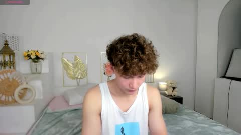 Snapshot of samanie_ chatting on September 29, 2025, 3:17 pm Sam online show from September 29, 2025, 3:17 pm