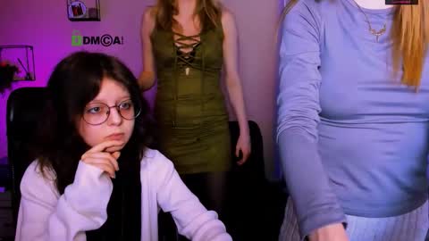 samanta_hotty online show from November 14, 2025, 8:18 pm