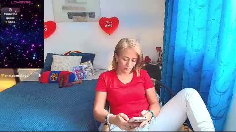 Samanta Stone online show from February 19, 2025, 6:00 pm