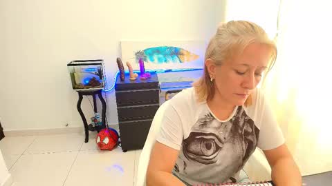 Samanta Stone online show from October 20, 2025, 6:52 pm