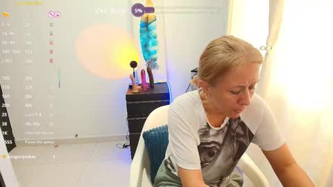 Samanta Stone online show from November 24, 2025, 8:52 pm