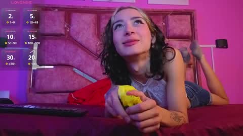 samantaa_liov online show from May 15, 2026, 7:32 pm