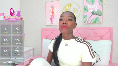 Snapshot of samantamarquez chatting on May 21, 2026, 3:35 am Samanta online show from May 21, 2026, 3:35 am