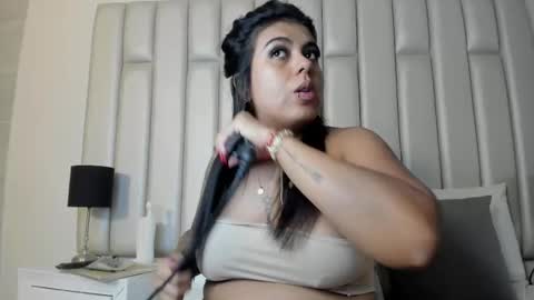 SAMANTA  online show from November 2, 2025, 1:19 am