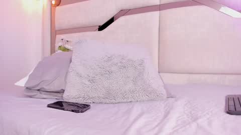 Samantha Beckham online show from January 30, 2025, 5:17 pm