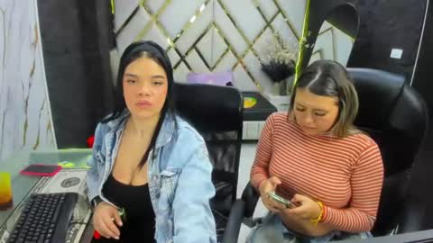 Snapshot of samantha_golds chatting on July 8, 2026, 1:37 pm Ashley Giseth Arenas Molina online show from July 8, 2026, 1:37 pm