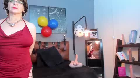 Snapshot of samantha_mature56 chatting on June 30, 2026, 2:01 am Sam online show from June 30, 2026, 2:01 am