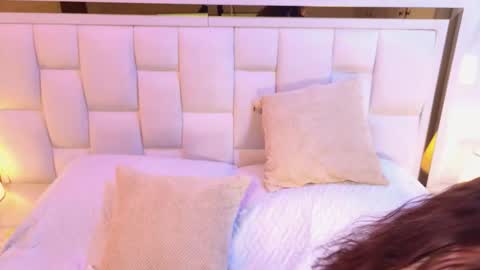 samanthaa_sm online show from February 18, 2026, 11:39 am