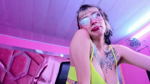 Samantha Smitth online show from March 7, 2026, 5:04 am