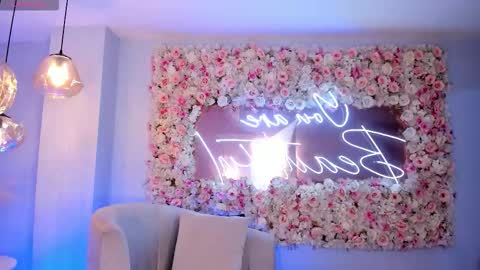 Samantha Klein online show from September 15, 2025, 12:32 am