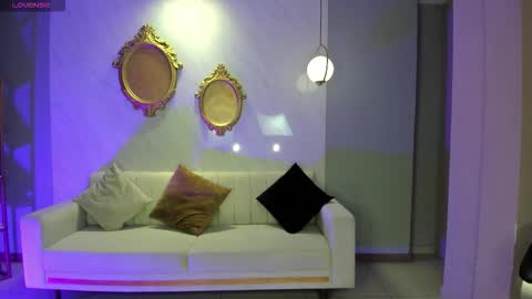 Samantha Klein online show from October 22, 2025, 3:29 am