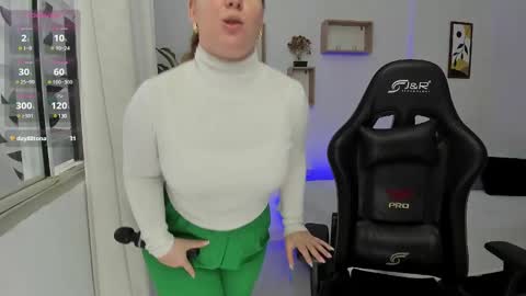 Samantha samy online show from January 11, 2025, 6:01 pm