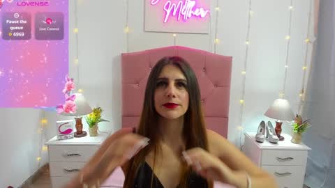 Snapshot of samanthamillher1 chatting on December 27, 2024, 12:23 pm Samy online show from December 27, 2024, 12:23 pm