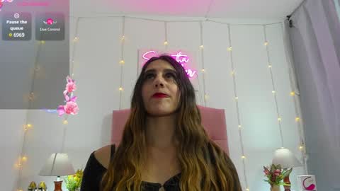 Snapshot of samanthamillher1 chatting on January 15, 2025, 6:43 am Samy online show from January 15, 2025, 6:43 am