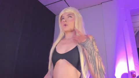 Sam online show from October 27, 2025, 9:30 pm