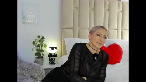 Samixmami online show from March 12, 2025, 6:22 pm