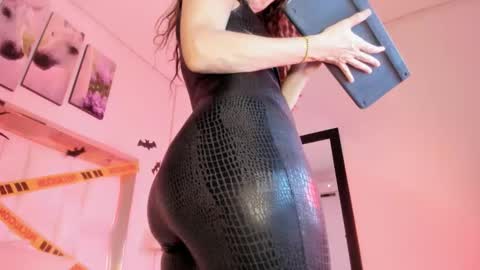 Snapshot of samanttamilf chatting on October 30, 2025, 11:27 pm samanttamilf online show from October 30, 2025, 11:27 pm