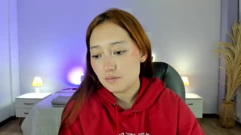 samara_hilton_2 online show from October 12, 2025, 7:24 pm