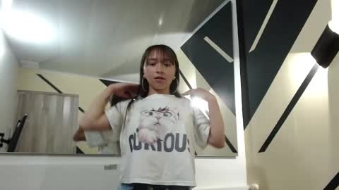 Dafne  online show from January 9, 2025, 2:29 pm