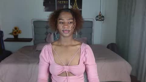 samara_roxx online show from November 7, 2025, 2:44 am