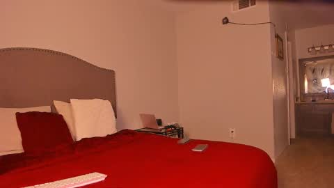 Yaya online show from March 5, 2026, 10:11 am