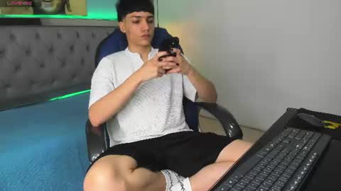 Snapshot of samblack_ chatting on June 22, 2026, 1:08 pm Sam online show from June 22, 2026, 1:08 pm