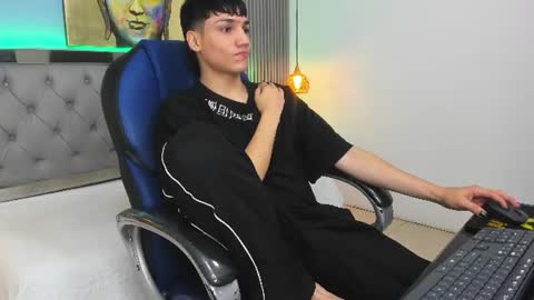 Snapshot of samblack_ chatting on July 5, 2026, 7:10 pm Sam online show from July 5, 2026, 7:10 pm