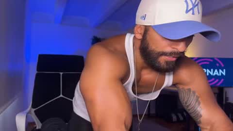 Snapshot of samdornan chatting on December 12, 2024, 4:53 pm Sam Dornan online show from December 12, 2024, 4:53 pm