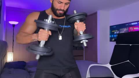 Snapshot of samdornan chatting on January 25, 2025, 4:35 pm Sam Dornan online show from January 25, 2025, 4:35 pm