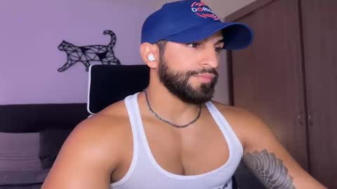 Snapshot of samdornan chatting on February 27, 2025, 10:09 pm Sam Dornan online show from February 27, 2025, 10:09 pm