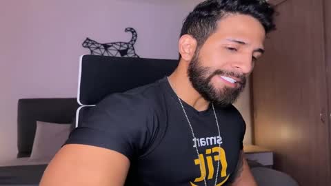 Snapshot of samdornan chatting on March 2, 2025, 9:22 pm Sam Dornan online show from March 2, 2025, 9:22 pm