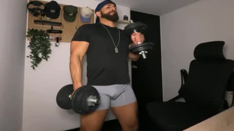 Snapshot of samdornan chatting on February 8, 2026, 11:08 pm Sam Dornan online show from February 8, 2026, 11:08 pm