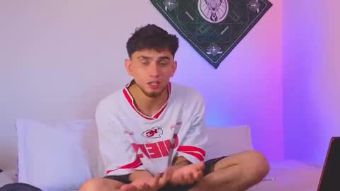 samevansx online show from November 27, 2025, 1:02 pm