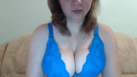 Snapshot of samiliya chatting on December 15, 2024, 10:39 am samiliya online show from December 15, 2024, 10:39 am