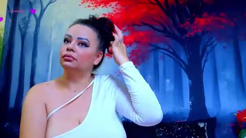     online show from November 2, 2025, 10:45 pm