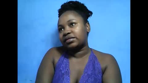 samirah_69 online show from May 12, 2026, 10:45 am