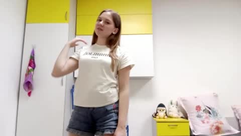 Snapshot of samirasosinski chatting on March 31, 2026, 2:28 pm samirasosinski online show from March 31, 2026, 2:28 pm