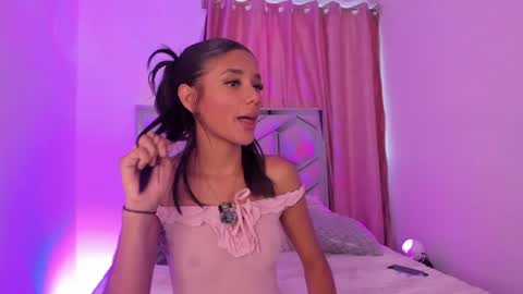 samirose_ online show from April 9, 2026, 10:59 pm
