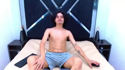 Snapshot of samisaturno chatting on February 14, 2026, 7:10 pm samisaturno online show from February 14, 2026, 7:10 pm