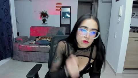 SARA online show from November 10, 2025, 10:53 pm