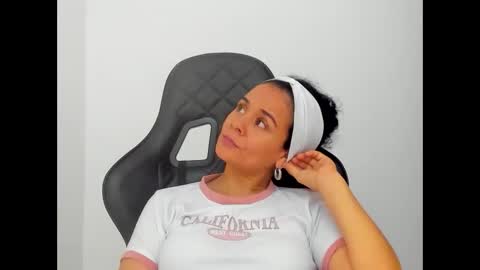 sam online show from November 19, 2025, 5:46 pm