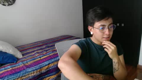 Snapshot of samm_ritch chatting on February 4, 2025, 10:34 pm Samy online show from February 4, 2025, 10:34 pm