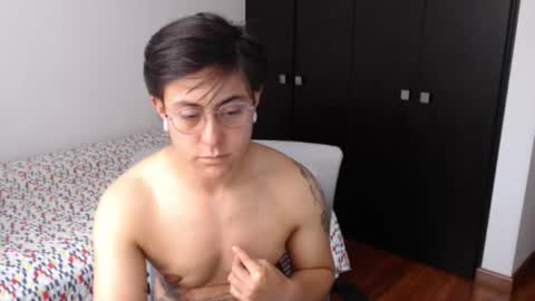 Snapshot of samm_ritch chatting on October 16, 2025, 7:15 pm Samy online show from October 16, 2025, 7:15 pm
