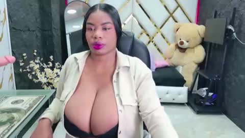 Snapshot of sammanthaboob chatting on January 16, 2026, 12:20 pm Luisa online show from January 16, 2026, 12:20 pm